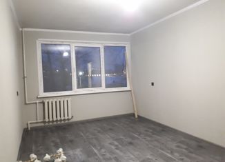 Продажа 1-ком. квартиры, 32.9 м2, Тихвин, 6-й микрорайон, 19