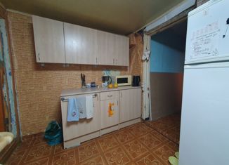 Продам 2-комнатную квартиру, 45.2 м2, Крымск, Морская улица, 52