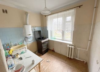 Продажа двухкомнатной квартиры, 44 м2, Валдай, улица Радищева, 44