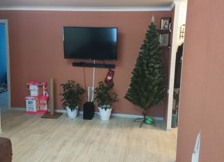 Продам трехкомнатную квартиру, 58.5 м2, Осинники, улица Победы, 38