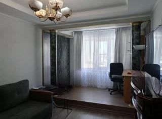 Продается трехкомнатная квартира, 62.7 м2, Курган, улица Чапаева, 21