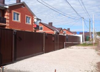 Продаю таунхаус, 135 м2, село Акбердино, улица Мира, 27Акв1