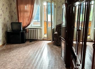 Трехкомнатная квартира на продажу, 59 м2, Свердловская область, Билимбаевская улица, 18