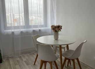 Продам 3-комнатную квартиру, 92 м2, Екатеринбург, улица Академика Парина, 37А