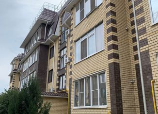 Продам 1-комнатную квартиру, 41 м2, Горячий Ключ, улица Энгельса, 1/1к2