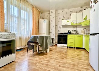 Продам 2-ком. квартиру, 52.7 м2, Приморский край, Светлогорская улица, 3/1