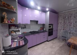 Продаю трехкомнатную квартиру, 65.7 м2, Арск, Мостовая улица, 13