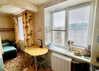 Продам трехкомнатную квартиру, 56 м2, Ленинградская область, улица Мира, 10
