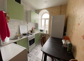 Продаю трехкомнатную квартиру, 39 м2, Нижний Новгород, улица Луначарского, 10/16, метро Московская