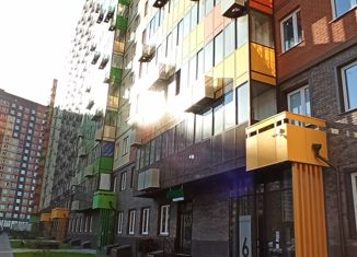 Продаю трехкомнатную квартиру, 72.19 м2, посёлок Мирный, Крымская улица, 10