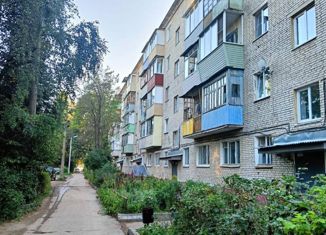 Продажа 2-комнатной квартиры, 41 м2, Алексин, улица Революции, 5В