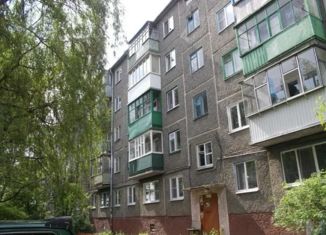 Продается двухкомнатная квартира, 45.5 м2, Орловская область, Комсомольская улица, 394