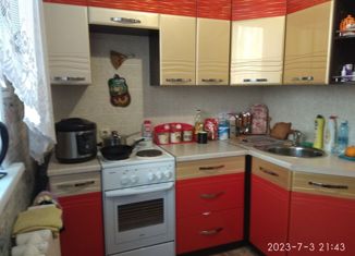 Продается 1-комнатная квартира, 39 м2, поселок городского типа Яя, Анжерская улица, 1