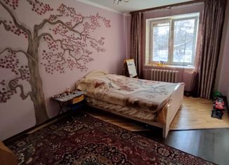 Сдается в аренду 2-комнатная квартира, 60 м2, Стерлитамак, улица Худайбердина, 150Б