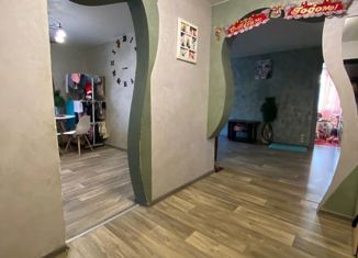 Продажа 4-ком. квартиры, 61.9 м2, Дальнегорск, проспект 50 лет Октября, 67