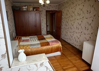 Продаю трехкомнатную квартиру, 82 м2, Алупка, Южнобережное шоссе, 26