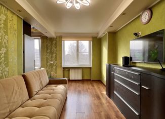 Продам 3-ком. квартиру, 57.4 м2, Санкт-Петербург, улица Академика Константинова, 10к1, улица Академика Константинова