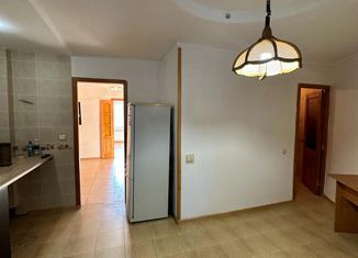 Продаю четырехкомнатную квартиру, 83.4 м2, Нальчик, Профсоюзная улица, 224, район Дубки