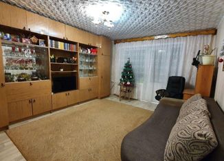 Продам 3-комнатную квартиру, 58.1 м2, село Кулунда, Механизаторская улица, 16