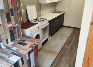 Продаю 4-ком. квартиру, 106 м2, Чебоксары, проспект Мира, 98, Ленинский район