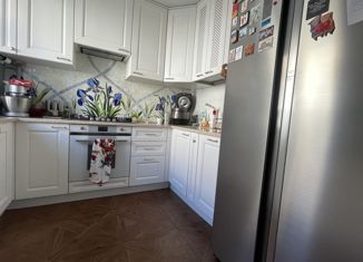 Продаю трехкомнатную квартиру, 87 м2, Москва, Новослободская улица, 49/2, метро Менделеевская