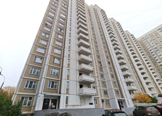 Продается двухкомнатная квартира, 82 м2, Москва, Кременчугская улица, 7к2