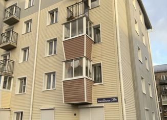 Продается двухкомнатная квартира, 37 м2, Братск, Комсомольская улица, 29Г