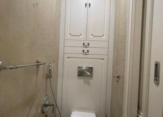 Продается 2-ком. квартира, 56.5 м2, Клинцы, улица Мира, 46