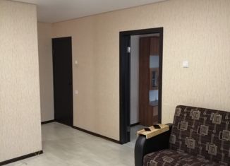 Сдается двухкомнатная квартира, 40.7 м2, Чебаркуль, улица Заря, 27Б