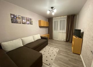 Сдам в аренду 2-ком. квартиру, 58 м2, Ставрополь, улица Михаила Морозова, 54А, микрорайон №1