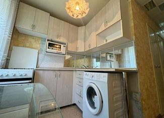 Двухкомнатная квартира на продажу, 47.6 м2, Воткинск, улица Мира, 33