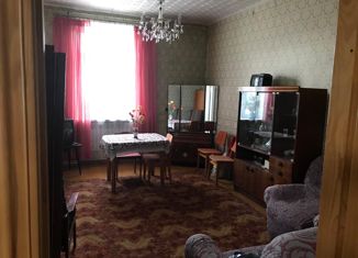 Продам 2-комнатную квартиру, 49.7 м2, Галич, улица Площадь Революции, 7