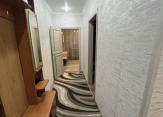 Продаю трехкомнатную квартиру, 57 м2, Бийск, улица Александра Матросова, 25