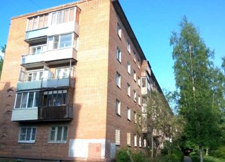 Продажа 1-комнатной квартиры, 32 м2, Ломоносов, улица Победы, 21А