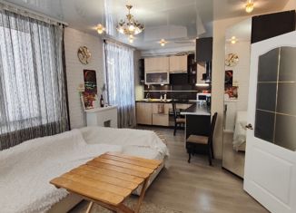 Продается двухкомнатная квартира, 47.5 м2, Ижевск, площадь имени 50-летия Октября, 7, Центральный жилой район
