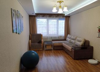 Продаю трехкомнатную квартиру, 60.6 м2, Ломоносов, Ораниенбаумский проспект, 49