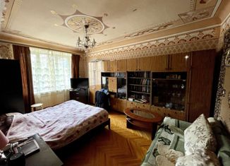 Продается 3-комнатная квартира, 79 м2, Каменск-Шахтинский, Астаховский переулок, 59