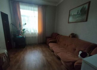 Продам 3-ком. квартиру, 70 м2, Белогорск, улица Гастелло, 6