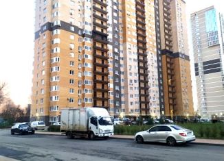 Продаю двухкомнатную квартиру, 56 м2, Краснодар, улица имени Героя Георгия Бочарникова, 8/2, микрорайон Губернский