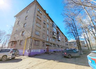 Продается 3-комнатная квартира, 54.3 м2, Вологодская область, Спортивная улица, 20