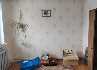 Продам 4-ком. квартиру, 60 м2, Заринск, улица Металлургов, 14/1