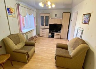 Продам 4-комнатную квартиру, 86 м2, Ясный, Уральская улица, 2