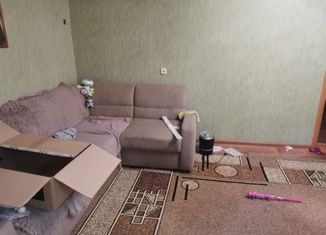 Сдача в аренду 2-ком. квартиры, 46 м2, Ишимбай, улица Вахитова, 3