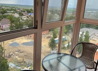 Продается двухкомнатная квартира, 62 м2, Азов, переулок Некрасова, 33А