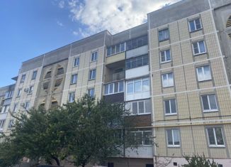 Продаю двухкомнатную квартиру, 50 м2, Валуйки, улица Соколова, 96