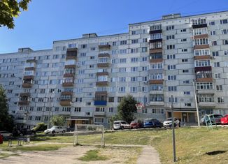 Продам 3-ком. квартиру, 68 м2, Пенза, улица Кижеватова, 4