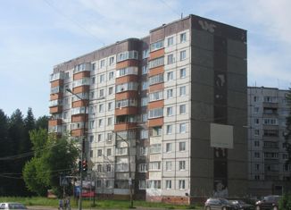 3-комнатная квартира на продажу, 66 м2, Добрянка, Советская улица, 92