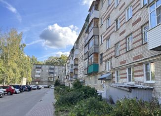 Продаю 2-комнатную квартиру, 44.8 м2, Кстово, 2-й микрорайон, 11