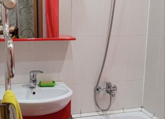 Продаю двухкомнатную квартиру, 46.6 м2, Сарапул, улица 20 лет Победы, 5А