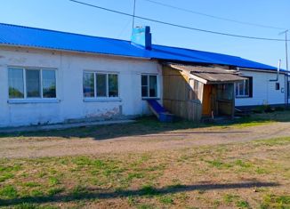 Продам 2-комнатную квартиру, 46.2 м2, поселок сельского типа Логовушка, Советская улица, 30